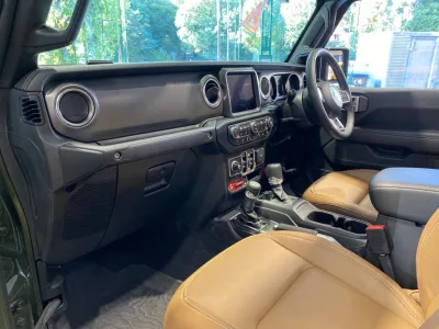 2022 GLADIATOR Rubicon 5 Seater SUV (No.840761) for export from Japan