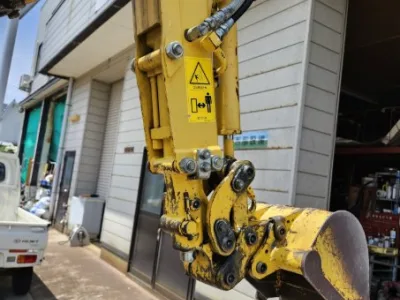 KOMATSU PC10UU-5 MINI EXCAVATOR for export from Japan