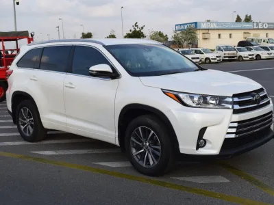 2019 Toyota kluger push start (No.830771) for export from Japan