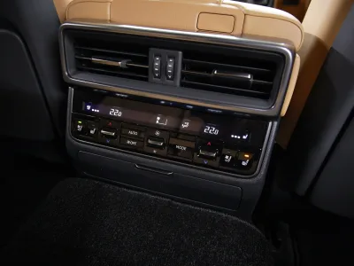 2025 LEXUS LX700h 4WD | SONIC QUARTZ 7 Seater Hybrid for export from Japan