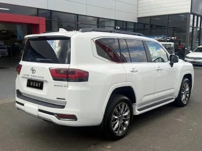 2026 TOYOTA LANDCRUISER LC300 PERFORMANCE HYBRID SAHARA ZX  for export from Japan