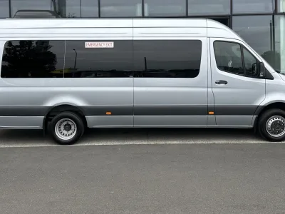 2026 Mercedes-Benz Sprinter 519 ELWB Minibus RWD — 17 Seats for export from Japan
