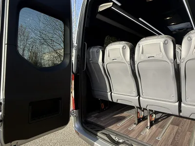 Mercedes-Benz Sprinter Classic 22-Seater Minibus RHD for export from Japan