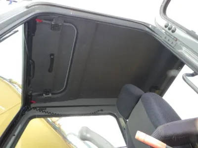 KATO HD820 Excavator (No.J0785) for export from Japan