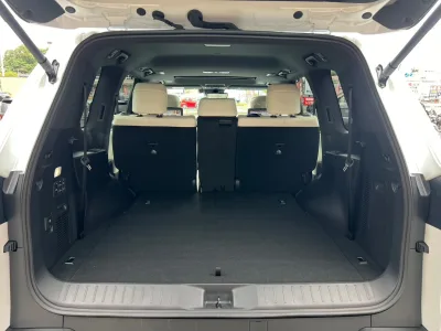 2025 Lexus LX 600 4WD 7 Seater Modellista Aero - Luxury & Power Combined (No.961019) for export from Japan