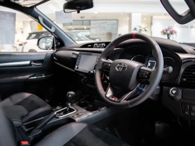 2022 RHD Toyota Hilux GR Sport double cab ( Pickup ) Rocco 2.8 automatic 4×4 (No.560460) for export from Japan