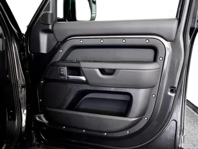 2025 Land Rover Defender 110 V8 X URBAN WIDETRACK for export from Japan
