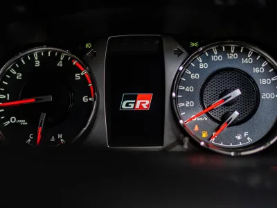 2022 RHD Toyota Hilux GR Sport double cab ( Pickup ) 2.8 automatic 4×4 (No.560461) for export from Japan