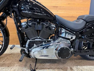 2025 Harley-Davidson Breakout 117 for export from Japan