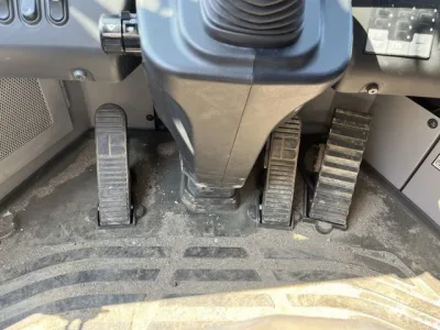 KOMATSU WA100-8 WHEEL LOADER (No.J0803) for export from Japan