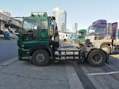 2011 Isuzu Giga large tractor head LKG-EXD52AD (No.920788) for export from Japan