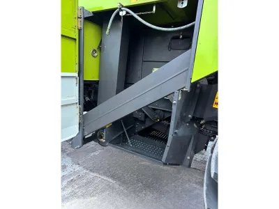 1998 CLAAS MEGA 204 DOMINATOR Harvester for export from Japan