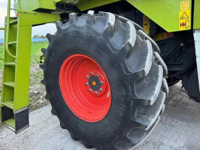 1998 CLAAS MEGA 204 DOMINATOR Harvester