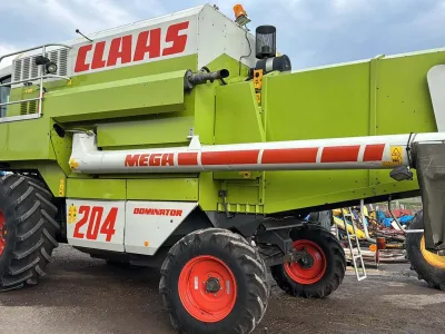 1998 CLAAS MEGA 204 DOMINATOR Harvester