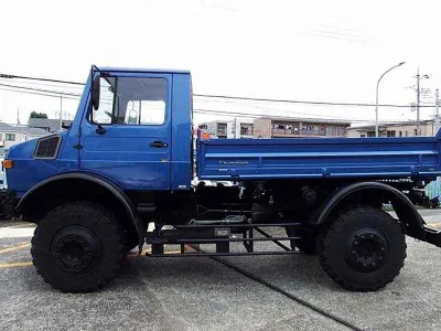 1999 Mercedes Unimog: The Off-Road King (No.J01002)