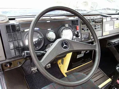 1999 Mercedes Unimog: The Off-Road King (No.J01002)