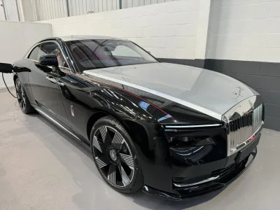 2025 Rolls-Royce Full Electric Spectre Launch Package (No.J0920)