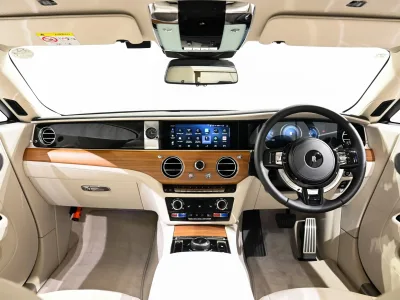 2025 Rolls-Royce Spectre for export from Japan
