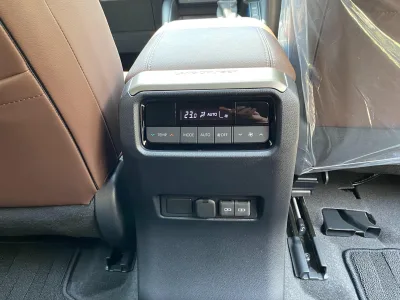 2025 Toyota Land Cruiser 250 2.7 VX First Edition 4WD Special Edition (No.960994) for export from Japan