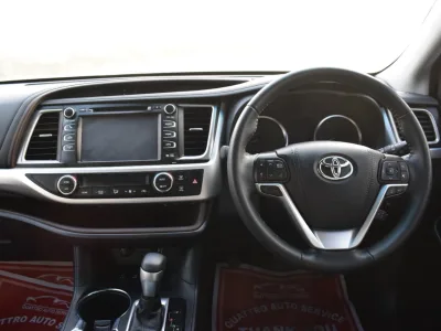 2019 Toyota kluger push start (No.830771) for export from Japan