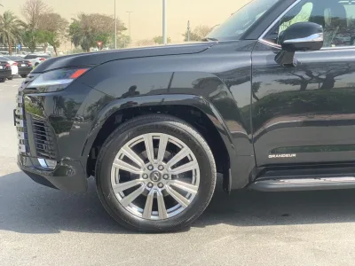 2022 Brand New Lexus LX600 7 Seats LHD VIP Pkg (No.689506) for export from Japan