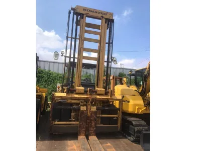 KOMATSU FD150E-5 Used Forklift (Capacity 15t) (No.J0643) for export from Japan