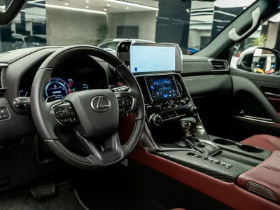 2025 Lexus LX600 LEXUS SIGNATURE EDITION 7 Seats(No.830807) for export from Japan