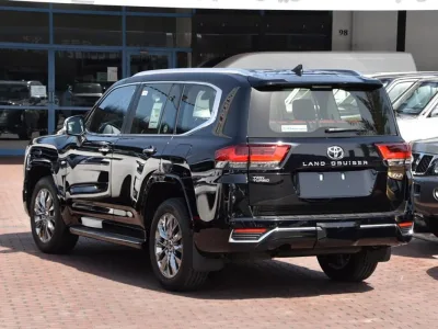 2025 Toyota Land Cruiser LC300 Twin Turbo VXR 3.5 (No.830723) for export from Japan