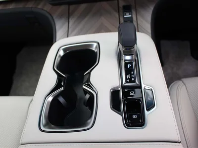 2025 Lexus LM 500h EXECUTIVE AWD (No.620975) for export from Japan