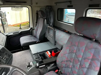 2000 Mercedes-Benz Actros 2648 V8 6x4 for export from Japan