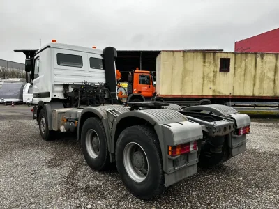 2000 Mercedes-Benz Actros 2648 V8 6x4 for export from Japan