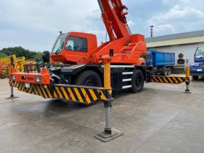 2001 KATO KR-25H-V5 ROUGH TERRAIN 25 ton CRANE (No.J0769)