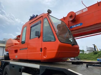 2001 KATO KR-25H-V5 ROUGH TERRAIN 25 ton CRANE (No.J0769)