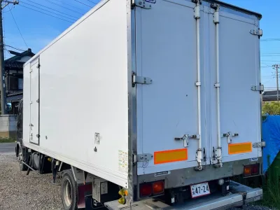 2003 Mitsubishi Fuso Fighter 4000kg Freezer Truck (No.J0758)