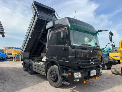  2004 MERCEDES-BENZ ACTROS 2640 | 10 TON DUMP TRUCK  for export from Japan