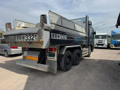  2004 MERCEDES-BENZ ACTROS 2640 | 10 TON DUMP TRUCK  for export from Japan