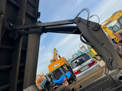  2004 MERCEDES-BENZ ACTROS 2640 | 10 TON DUMP TRUCK  for export from Japan