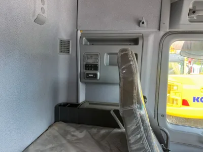  2004 MERCEDES-BENZ ACTROS 2640 | 10 TON DUMP TRUCK  for export from Japan