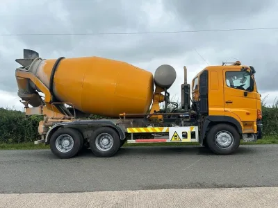 2005 Hino 700 Series FM700 6x4 Concrete Mixer Truck