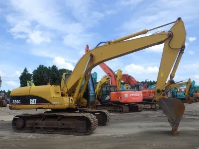 2005 CAT 320C Excavator for export from Japan