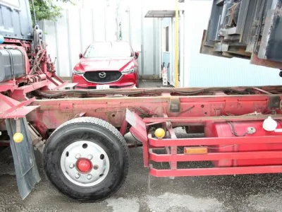 2011 Isuzu Giga Self-Loader KC-CYH81P2 truck (No.920743)