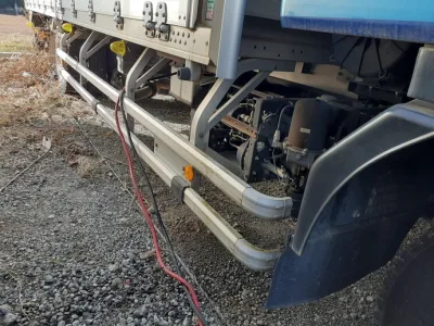 2001 Isuzu Giga large with crane KL-CYJ51W3 (No.920769)