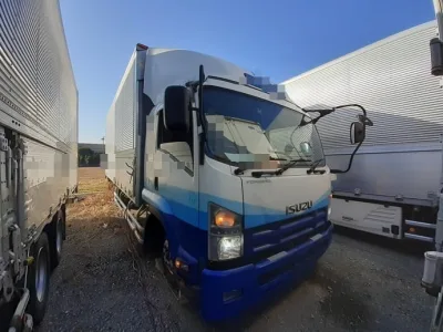 2001 Isuzu Giga large with crane KL-CYJ51W3 (No.920769)