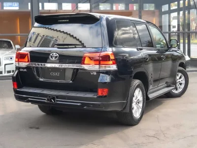 2016 Toyota Land Cruiser 200 GXR Left Handle V8 Diesel