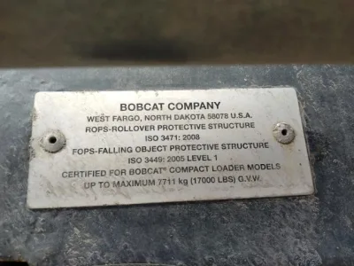 2016 BOBCAT S450 Skid Loader for export from Japan