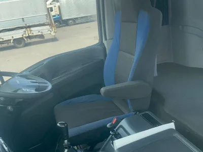 2017 Isuzu Giga Self Loader Truck with Winch remote control (No.Jo480s)