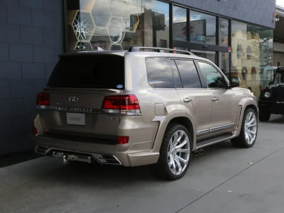 2019 Toyota Land Cruiser 200 4.6 ZX 4WD WALD