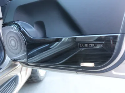 2019 Toyota Land Cruiser 200 4.6 ZX 4WD WALD