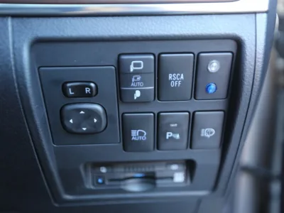 2019 Toyota Land Cruiser 200 4.6 ZX 4WD WALD