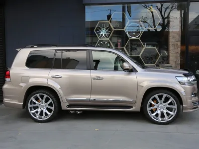 2019 Toyota Land Cruiser 200 4.6 ZX 4WD WALD